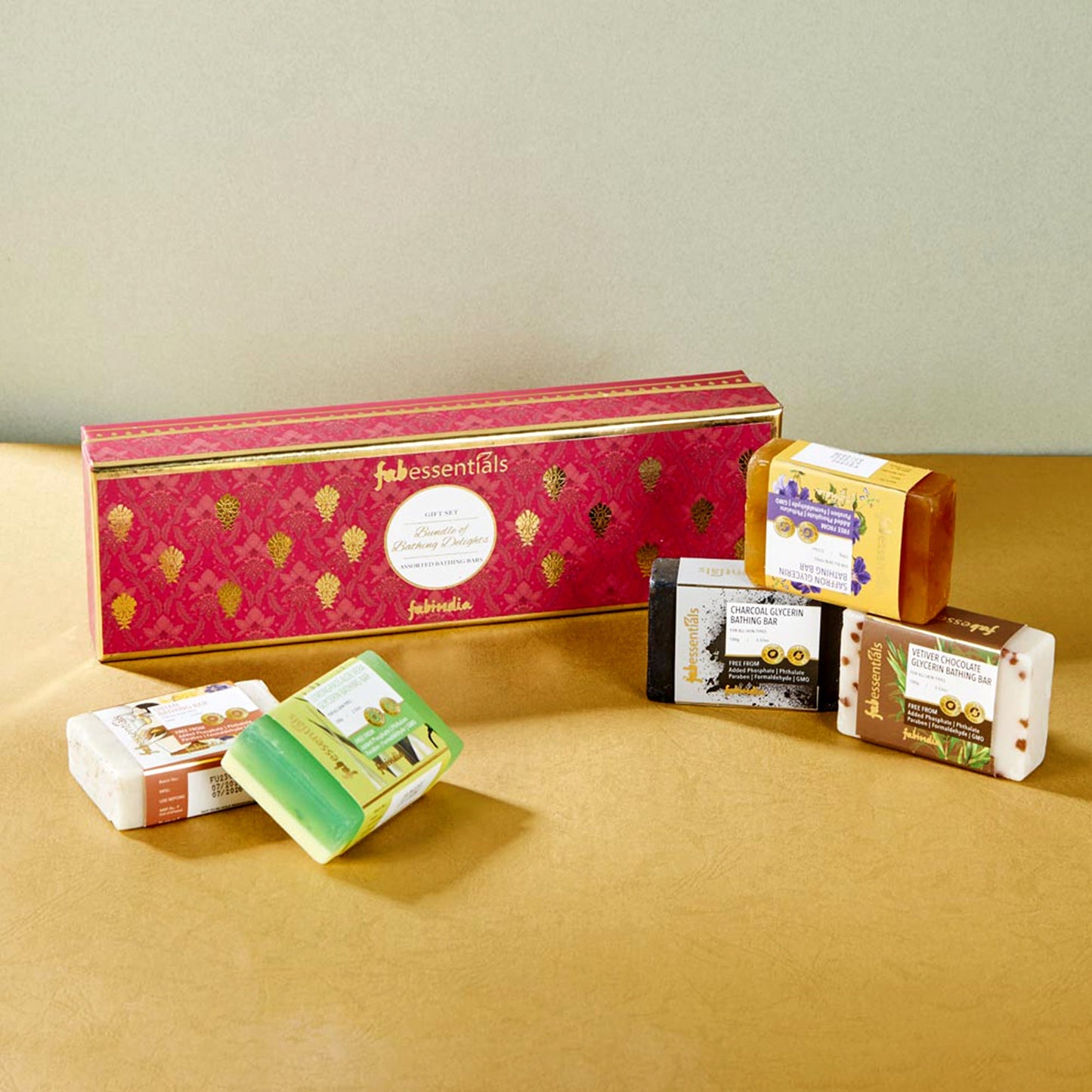 Assorted Bathing Bars Gift Set - 500 gm